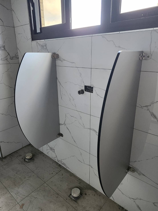 曉灰色 13mm熱固板 尿斗隔屏